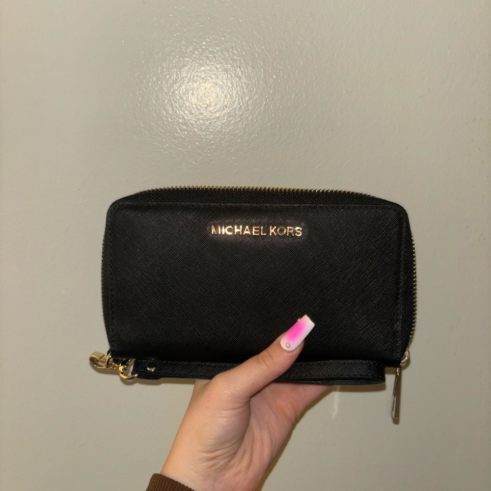 Michael Kors Black and Gold Zip Wallet